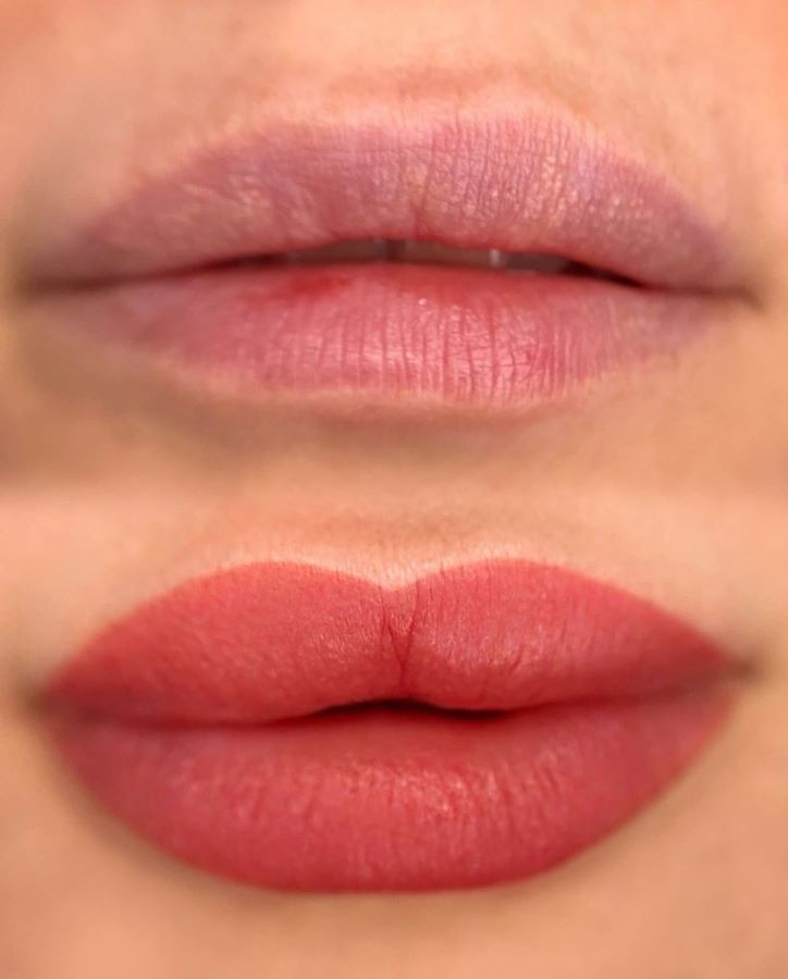 labbra definite lucide gonfie sexy bacio grosse grandi colorate perfette 